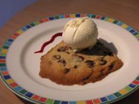 chocolate chip cookies with ice cream