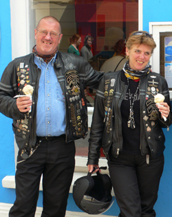 Harleycouple-sm.jpg