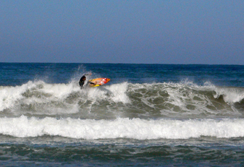 surfer biarritz